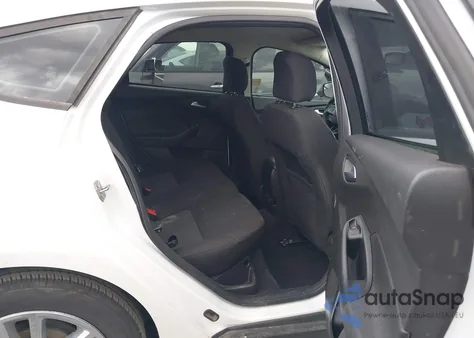 2017 Ford Focus Se z USA, uszkodzony, nr VIN 1FADP3K27HL296535